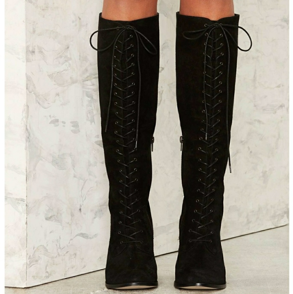 Vintage Inspired Lace-Up Matisse Boots - Picture 2 of 5